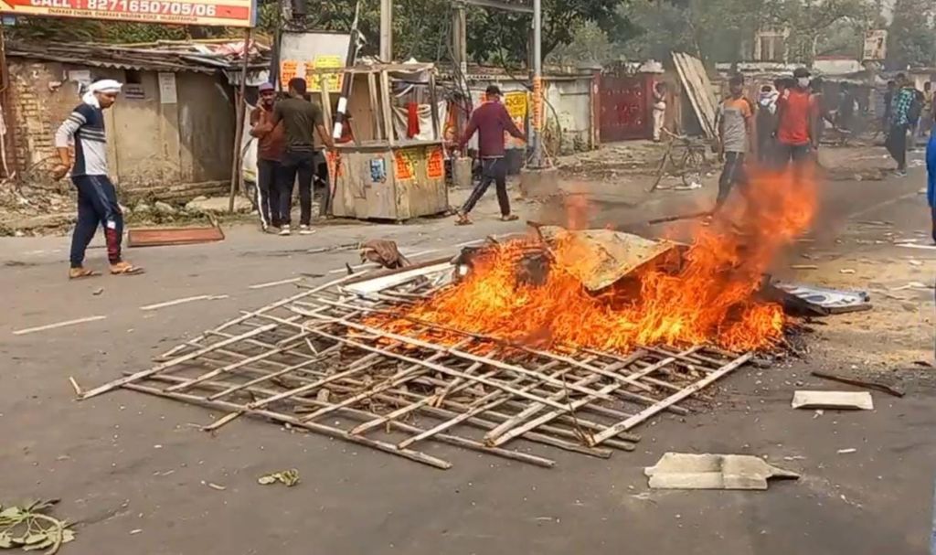 Protests against Agnipath recruitment scheme, Pune police linked to hacking campaign to frame activists and jet fuel prices hiked again